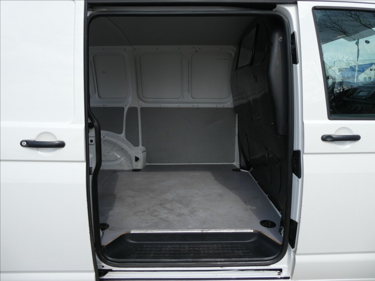 Volkswagen Transporter Skříň 2,0 l 75 kw