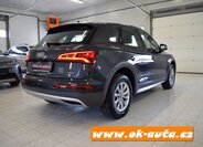 Audi Q5 SUV 2,0 l 0
