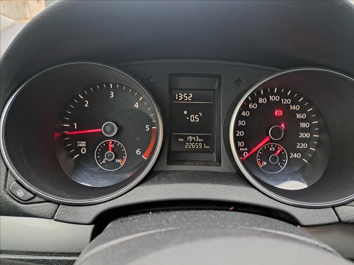 Volkswagen Golf Hatchback 1,6 l 66 kw