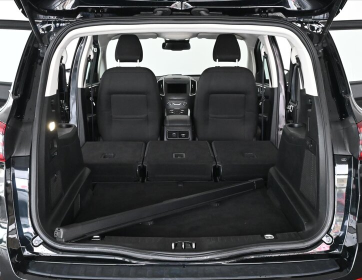 Ford S-MAX MPV 2,0 l 110 kw