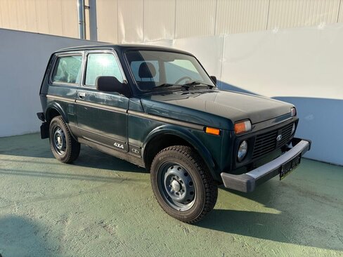 Lada Niva SUV 1,7 l 61 kw