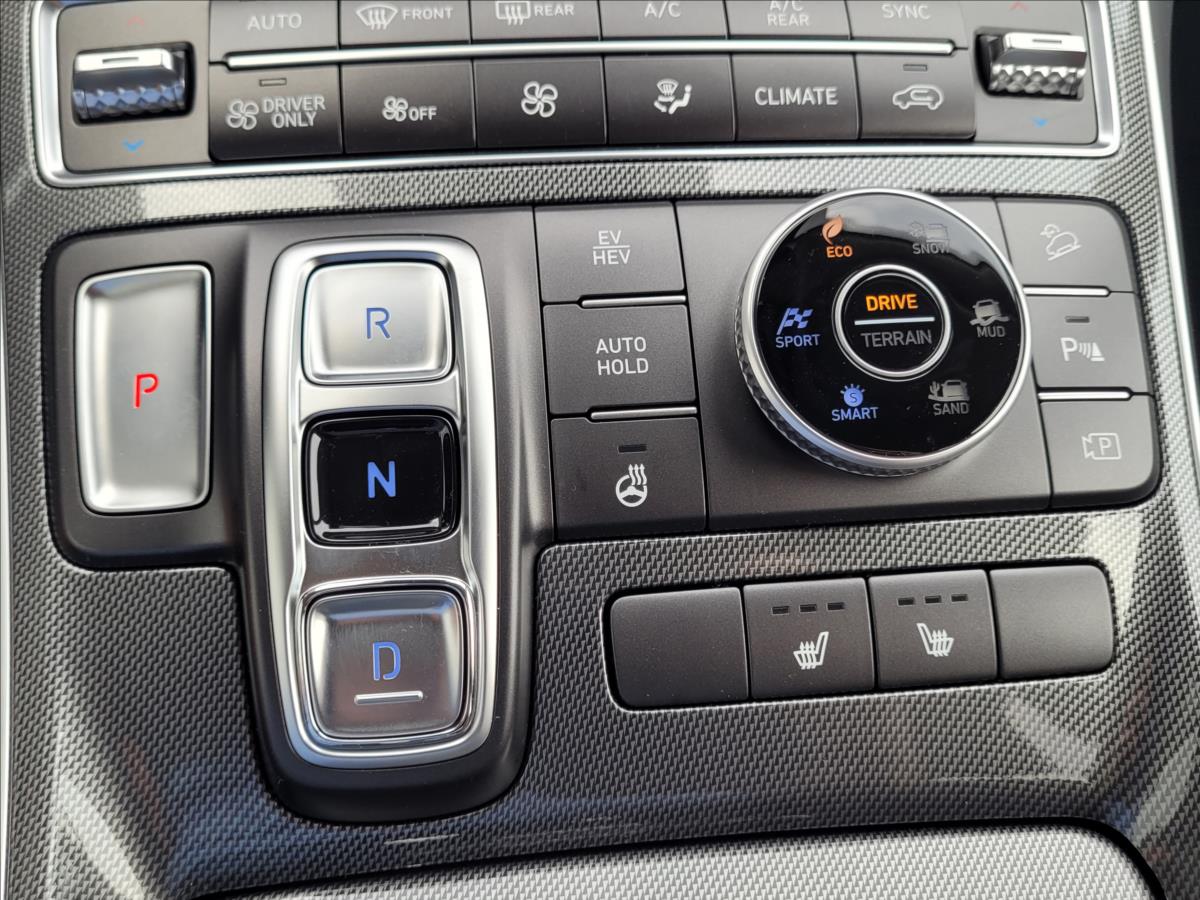 Hyundai Santa Fe SUV 1,6 l 195 kw