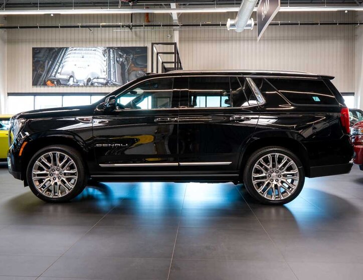 GMC Yukon SUV 6,2 l 313 kw