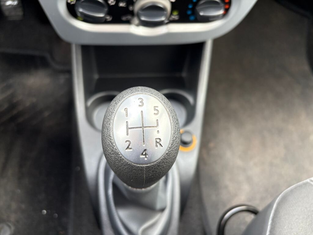 Dacia Sandero Hatchback 1,6 l 64 kw