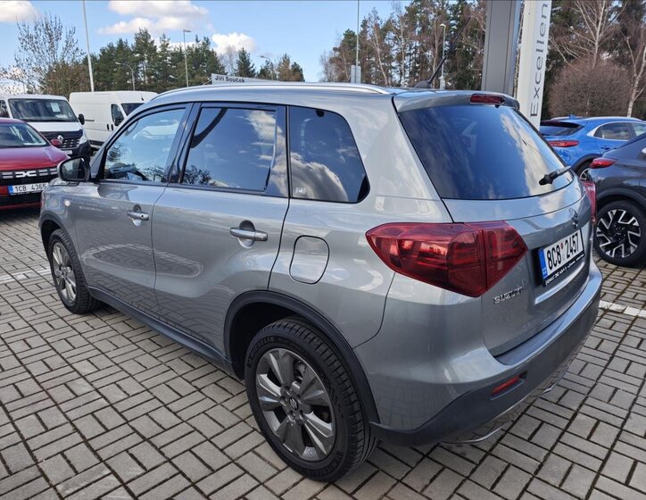 Suzuki Vitara SUV / Terénní 998,0 82 kw