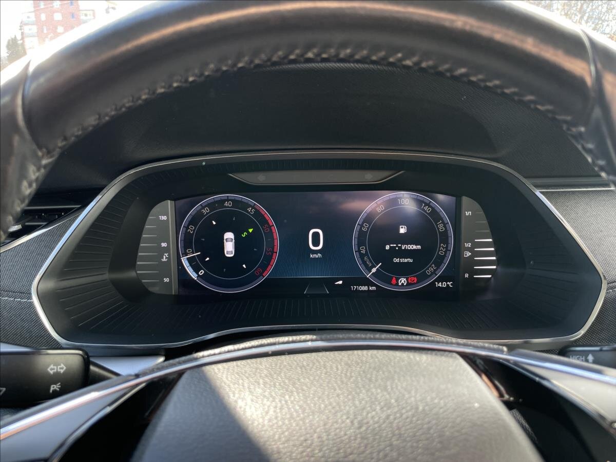 Škoda Octavia Liftback 2,0 l 85 kw