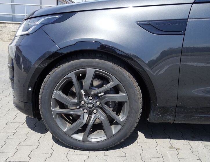 Land Rover Discovery 32