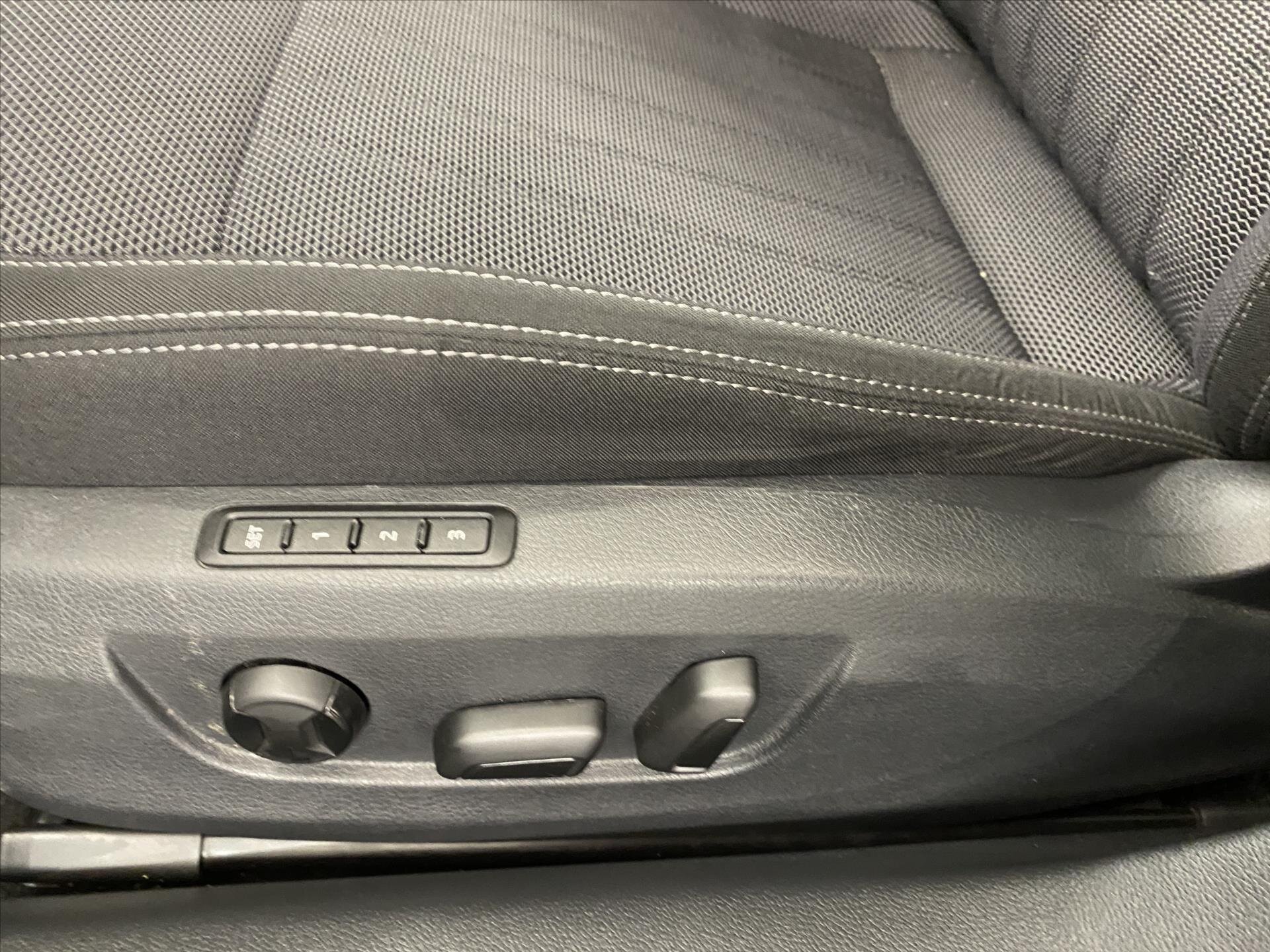 Škoda Superb Kombi 2,0 l 147 kw