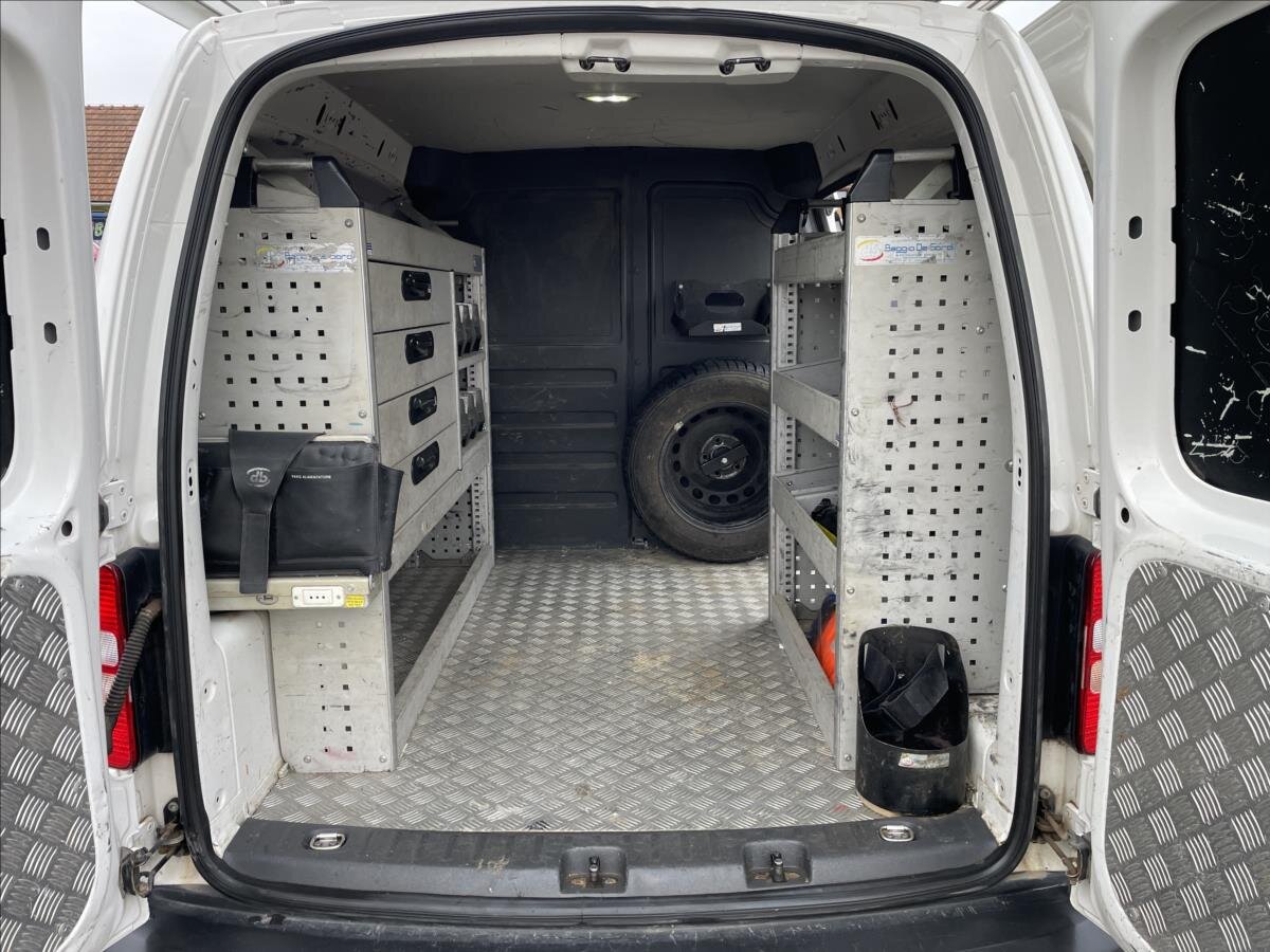 Volkswagen Caddy Skříň 2,0 l 81 kw