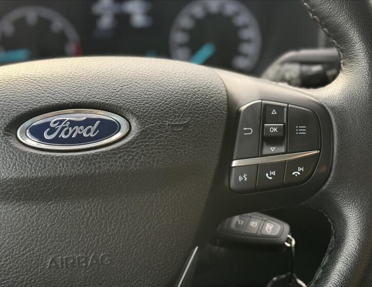 Ford Tourneo Custom 23