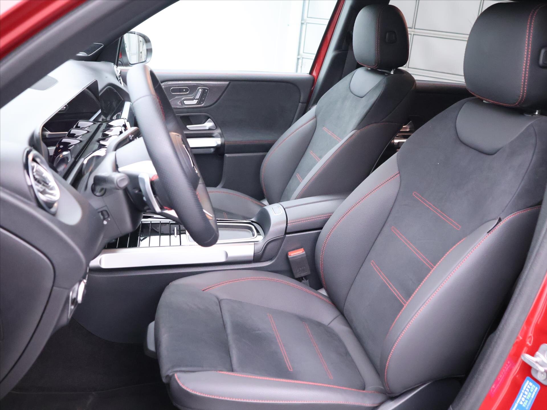 Mercedes-Benz GLB SUV 2,0 l 110 kw