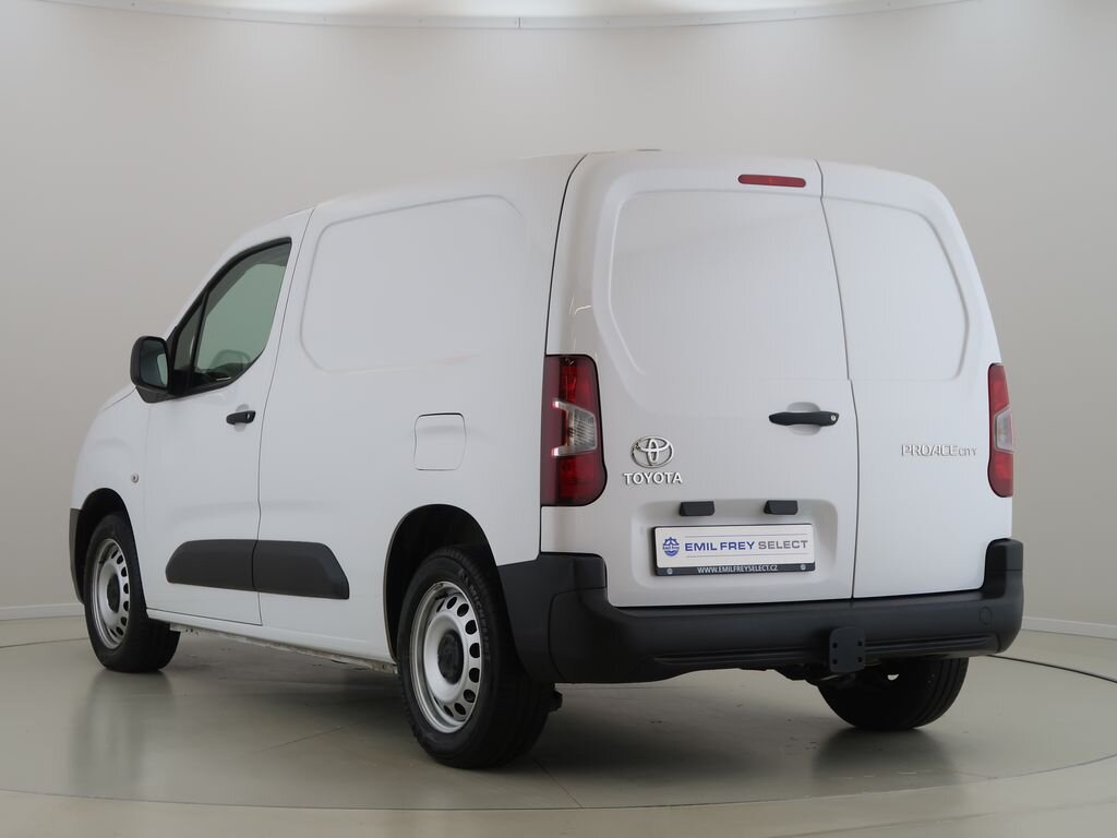 Toyota ProAce Skříň 1,2 l 96 kw