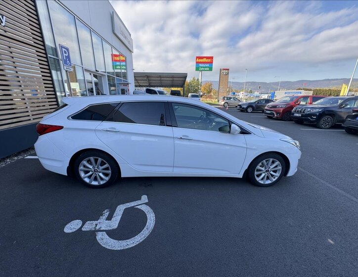 Hyundai i40 Kombi 1,7 l 100 kw