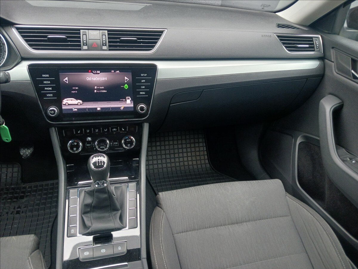 Škoda Superb Kombi 2,0 l 110 kw