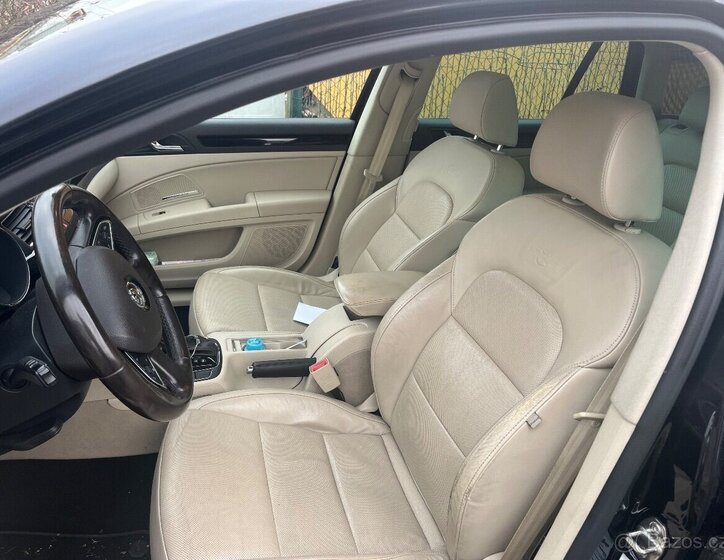 Škoda Superb Kombi 0,0 0