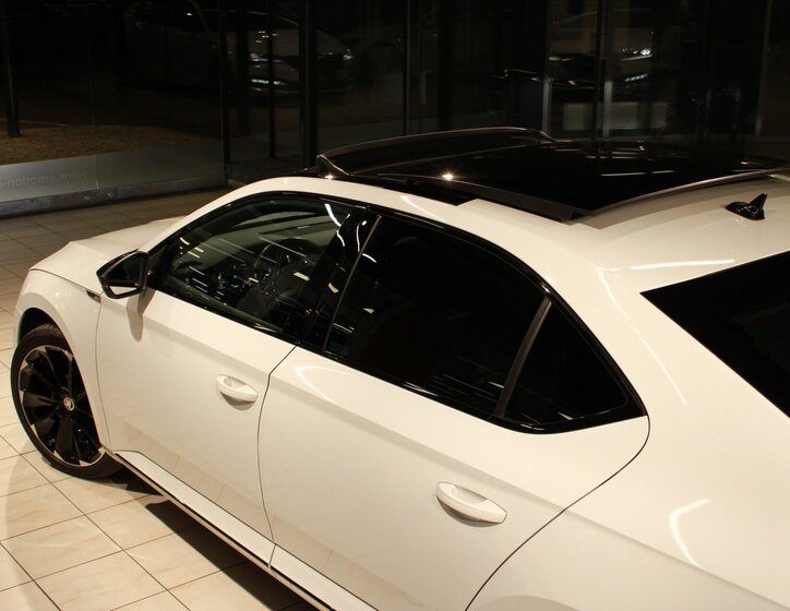 Škoda Superb Liftback 1,4 l 160 kw