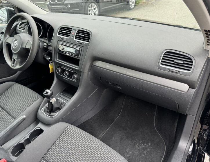 Volkswagen Golf Hatchback 1,6 l 77 kw