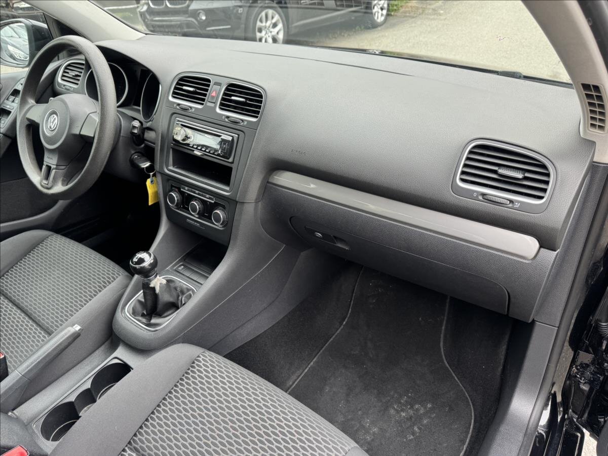 Volkswagen Golf Hatchback 1,6 l 77 kw