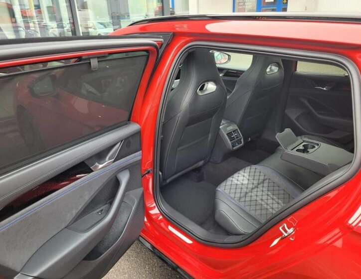 Volkswagen Passat Kombi 2,0 l 195 kw