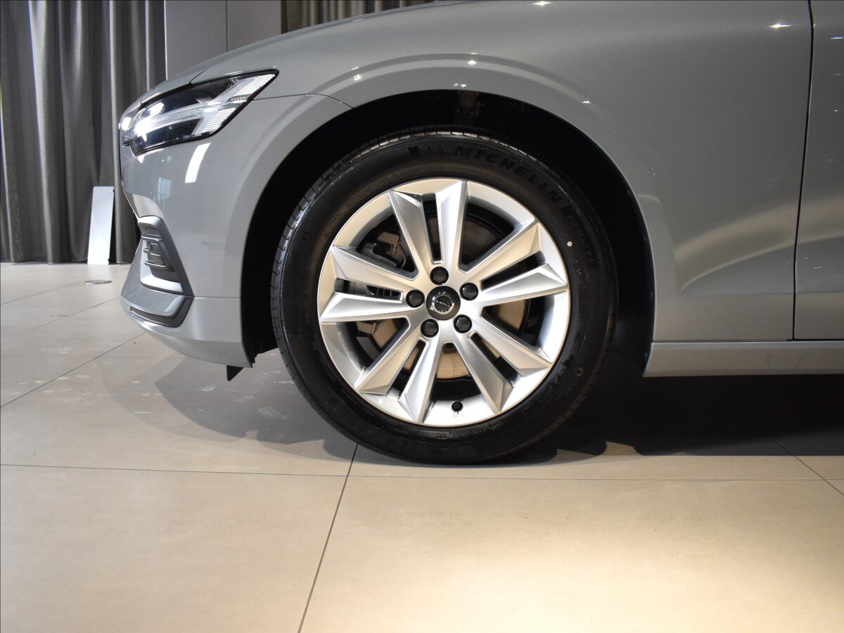 Volvo V60 Kombi 2,0 l 145 kw