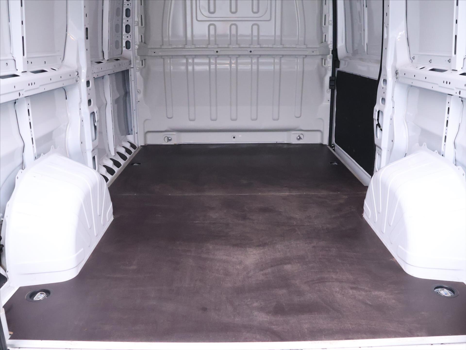 Toyota Proace Max Skříň 2,2 l 88 kw