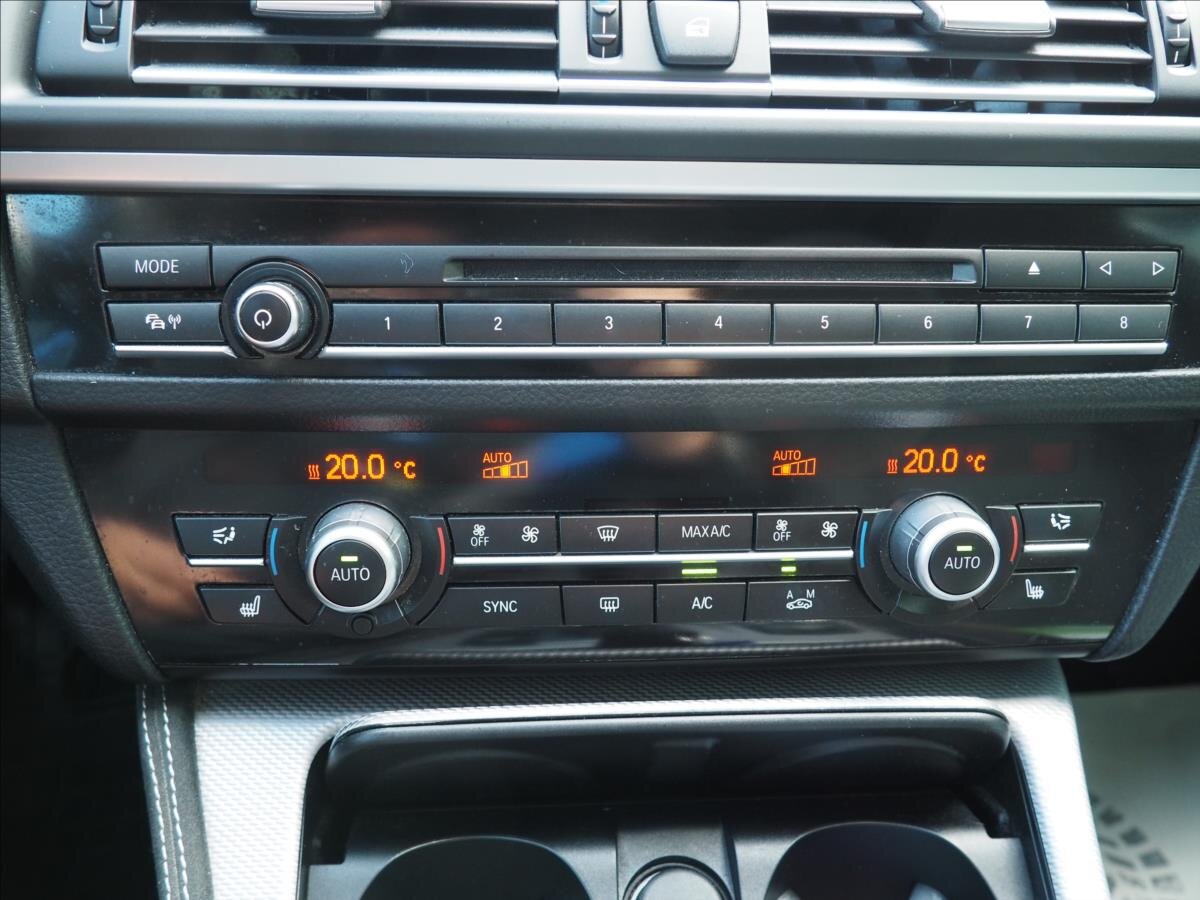 BMW Řada 5 Kombi 3,0 l 190 kw