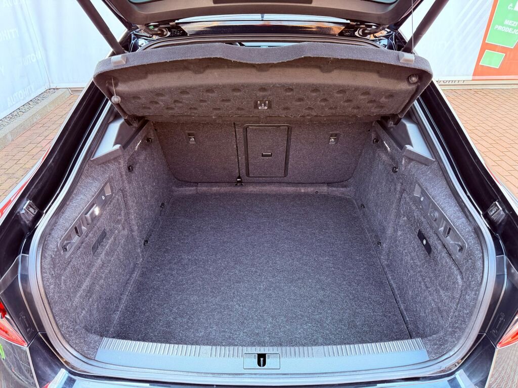 Škoda Superb Sedan / Limuzína 2,0 l 140 kw