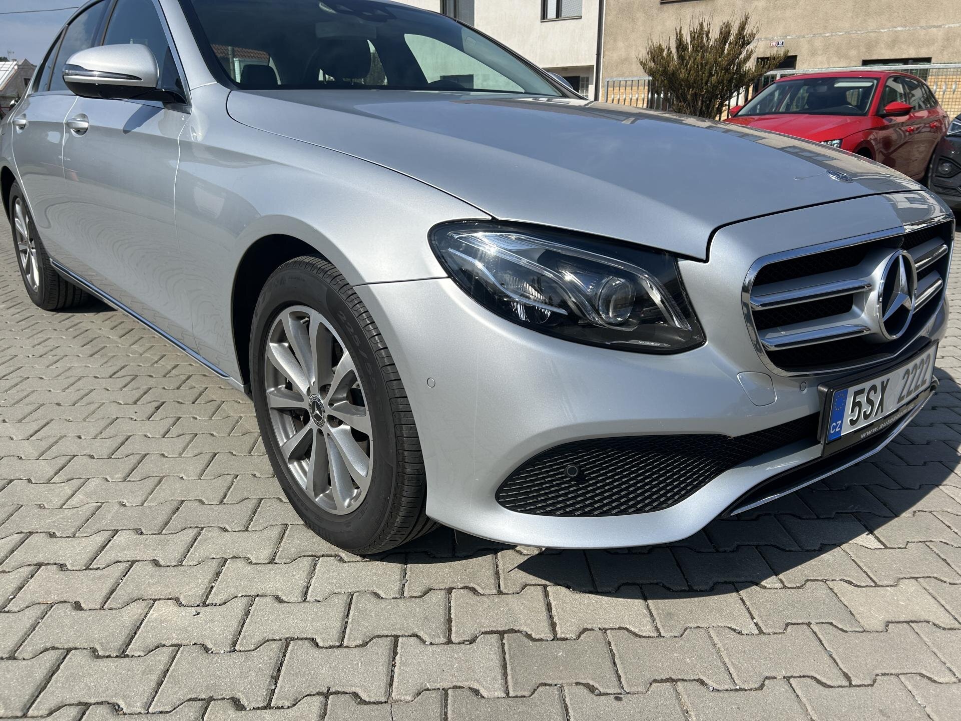 Mercedes-Benz Třídy E Sedan / Limuzína 3,0 l 190 kw