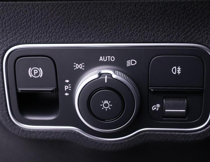 Mercedes-Benz GLB 49