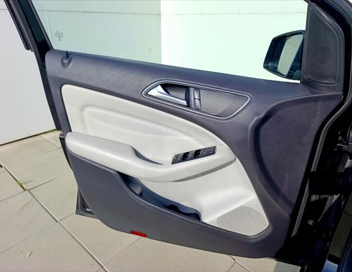 Mercedes-Benz Třídy B Kombi 2,0 l 115 kw