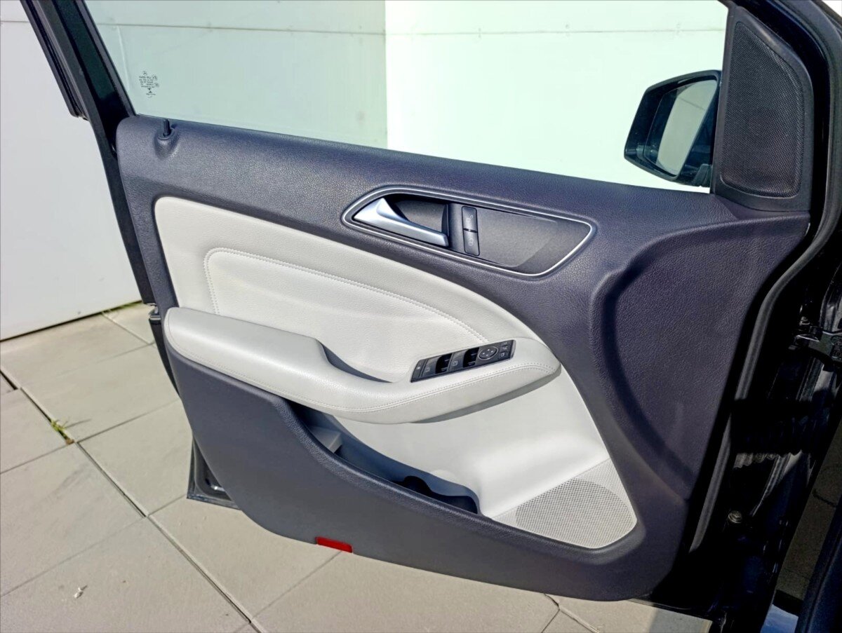 Mercedes-Benz Třídy B Kombi 2,0 l 115 kw