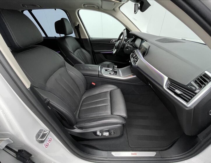 BMW X5 SUV / Terénní 3,0 l 245 kw