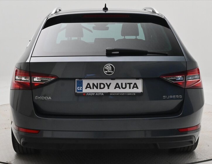 Škoda Superb Kombi 2,0 l 110 kw