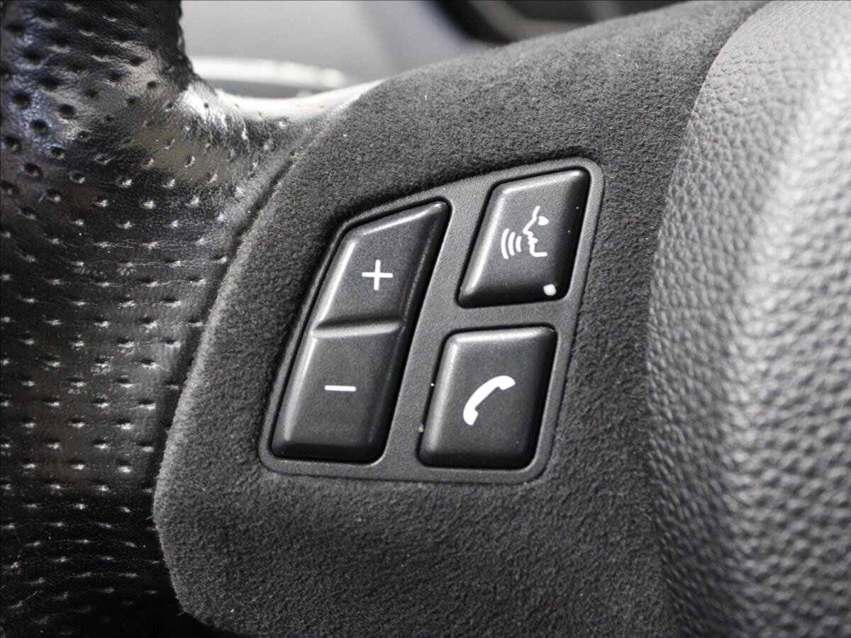 BMW Řada 1 Hatchback 3,0 l 195 kw