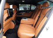 BMW Řada 7 36