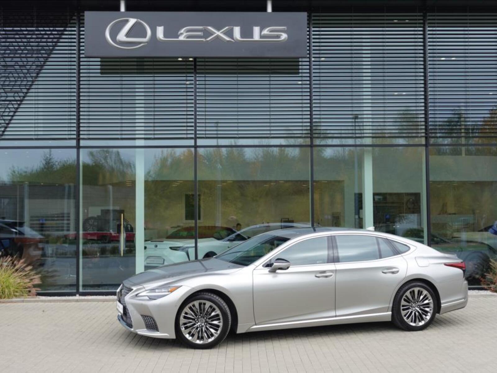 Lexus LS 500h 1