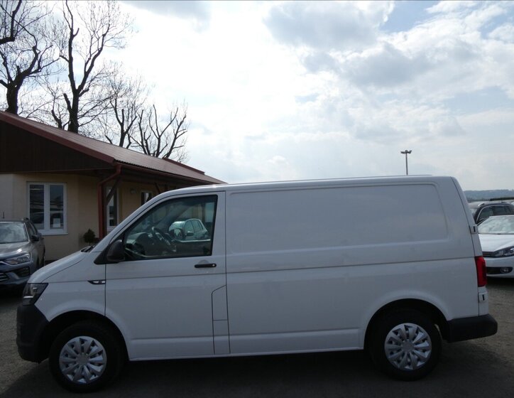 Volkswagen Transporter Skříň 2,0 l 75 kw