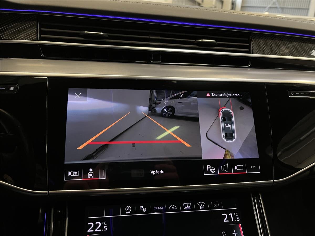 Audi S8 Sedan 4,0 l 420 kw