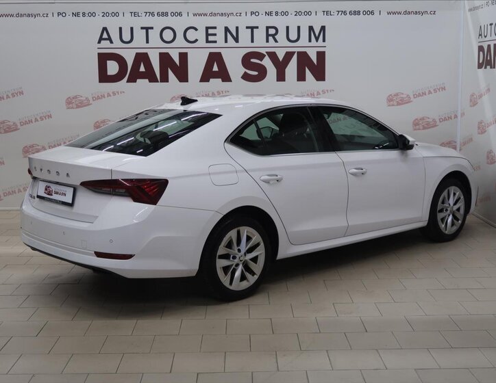Škoda Octavia Sedan / Limuzína 1,5 l 110 kw