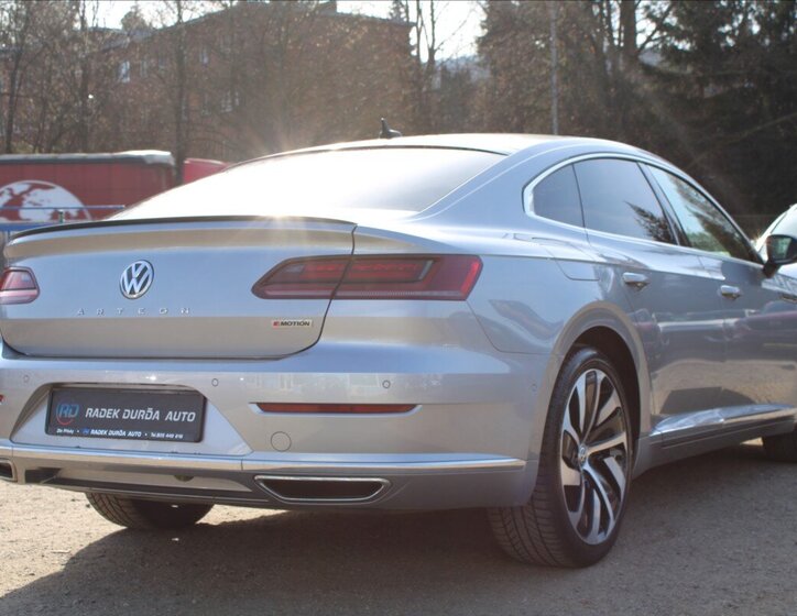 Volkswagen Arteon Liftback 2,0 l 176 kw