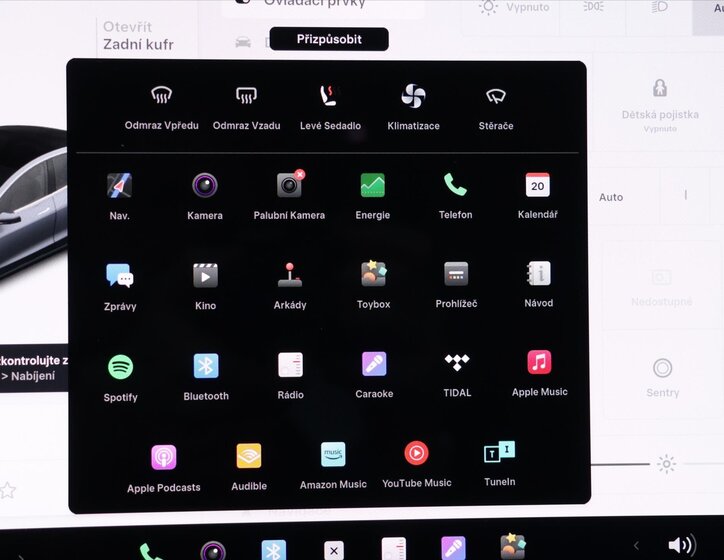 Tesla Model 3 Sedan / Limuzína 0,0 239 kw