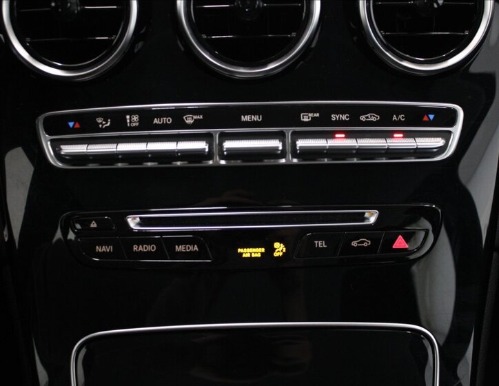 Mercedes-Benz GLC 13