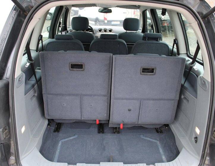 Ford Galaxy Kombi 1,8 l 92 kw