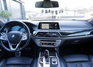 BMW Řada 7 25