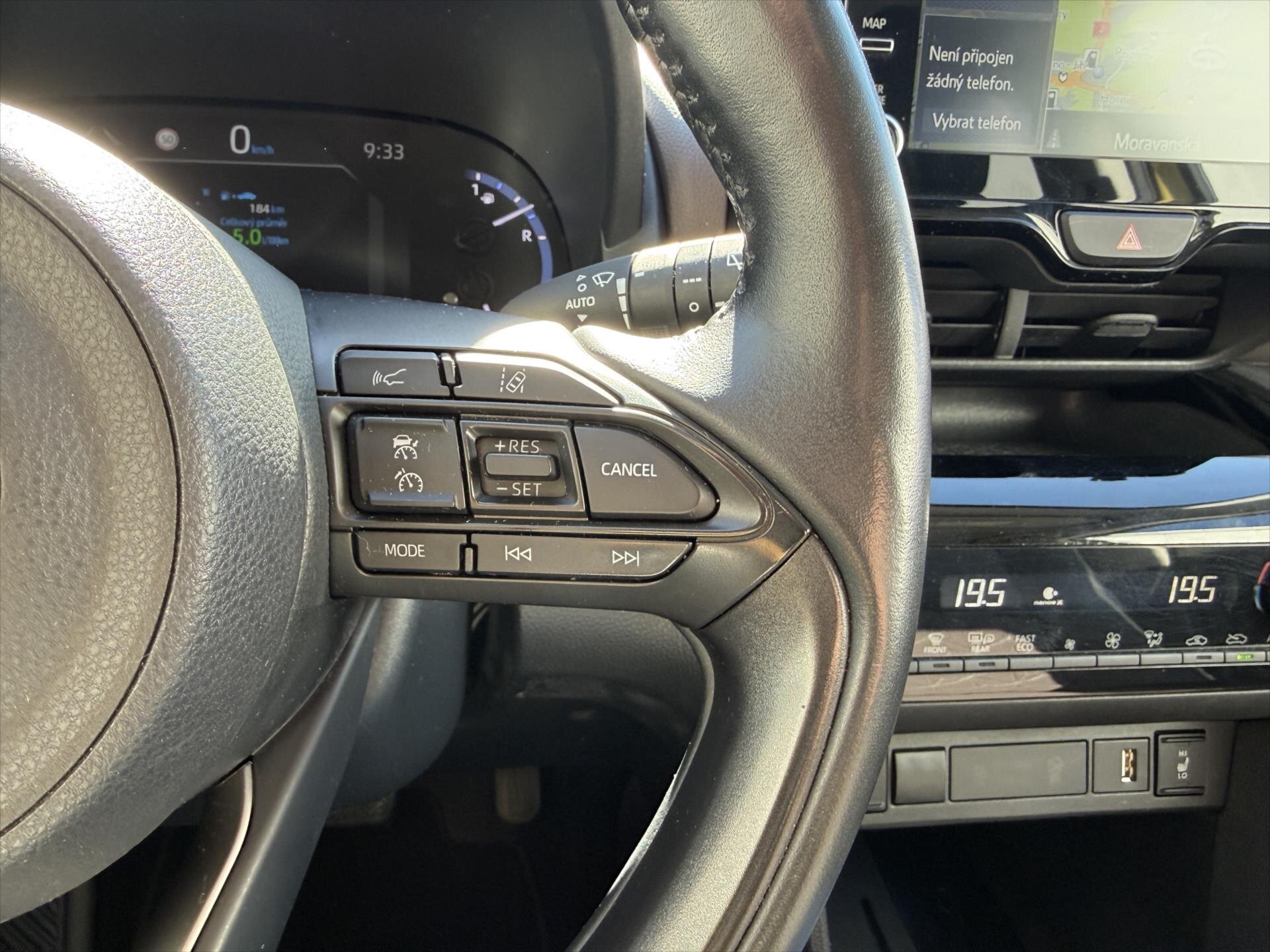 Toyota Yaris Cross SUV / Terénní 1,5 l 68 kw