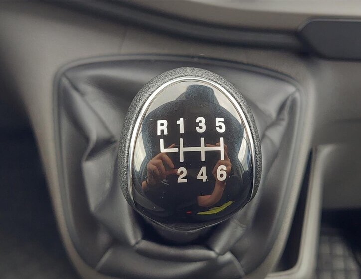 Ford Transit Custom Skříň 2,0 l 77 kw