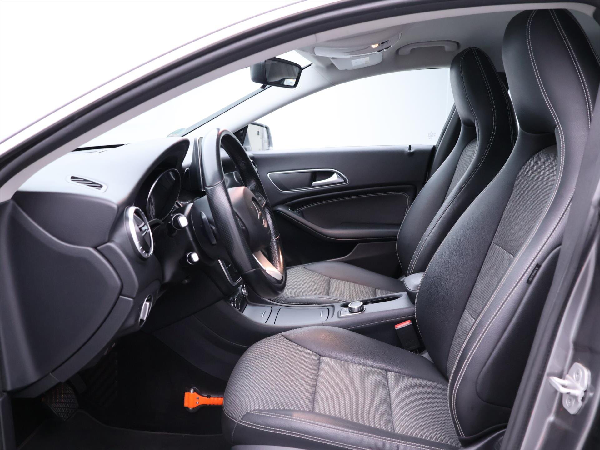 Mercedes-Benz CLA Kombi 2,1 l 100 kw