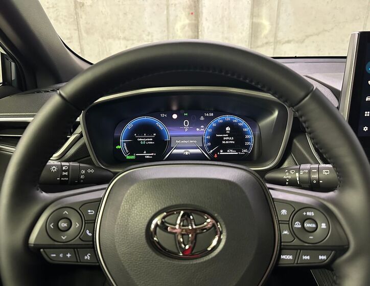 Toyota Corolla Cross 14