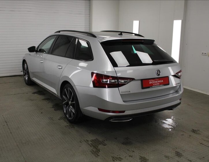 Škoda Superb Kombi 2,0 l 110 kw