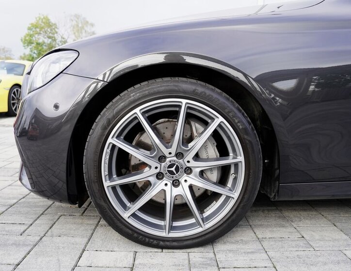 Mercedes-Benz Třídy E Sedan 2,0 l 145 kw